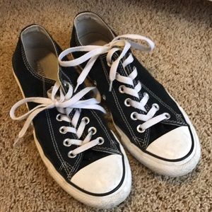 Black converse